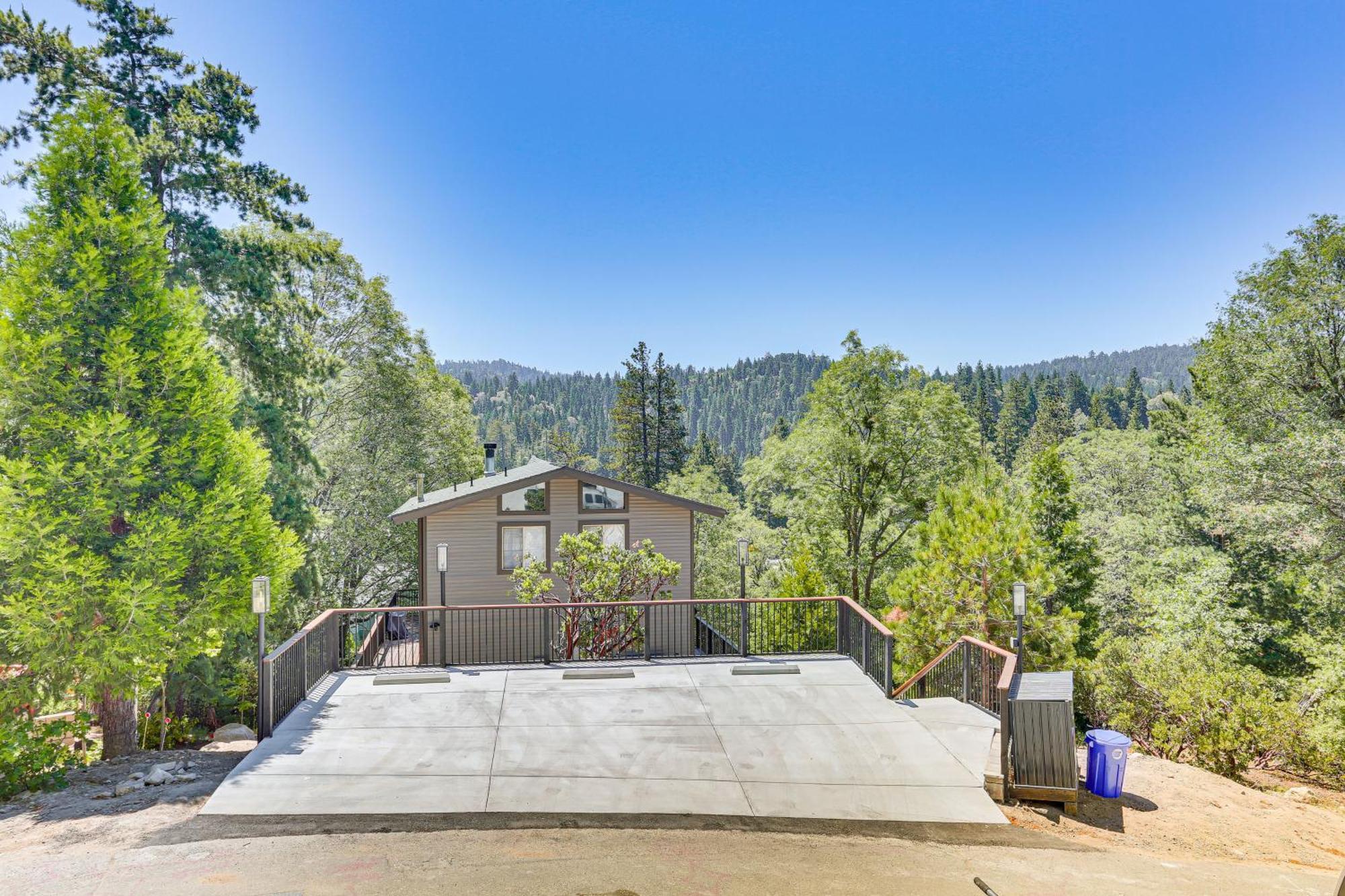 Lake Arrowhead Cabin With Hot Tub And Mountain Views! Exterior photo