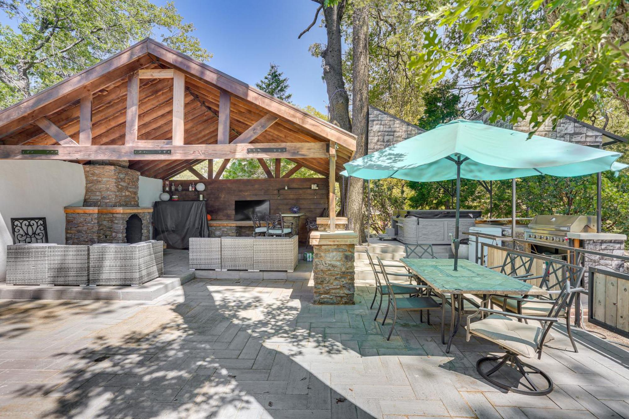Lake Arrowhead Cabin With Hot Tub And Mountain Views! Exterior photo